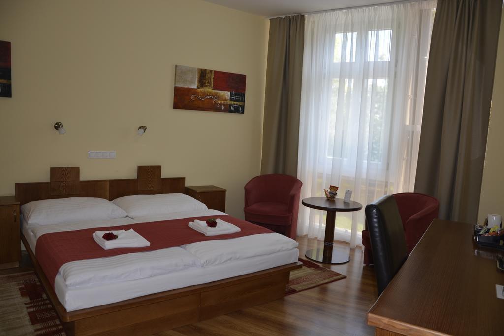 Hotel Banderium Komárno Dış mekan fotoğraf